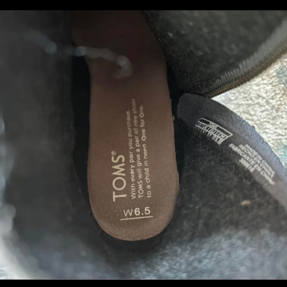 Toms Booties - Picture 4 of 4